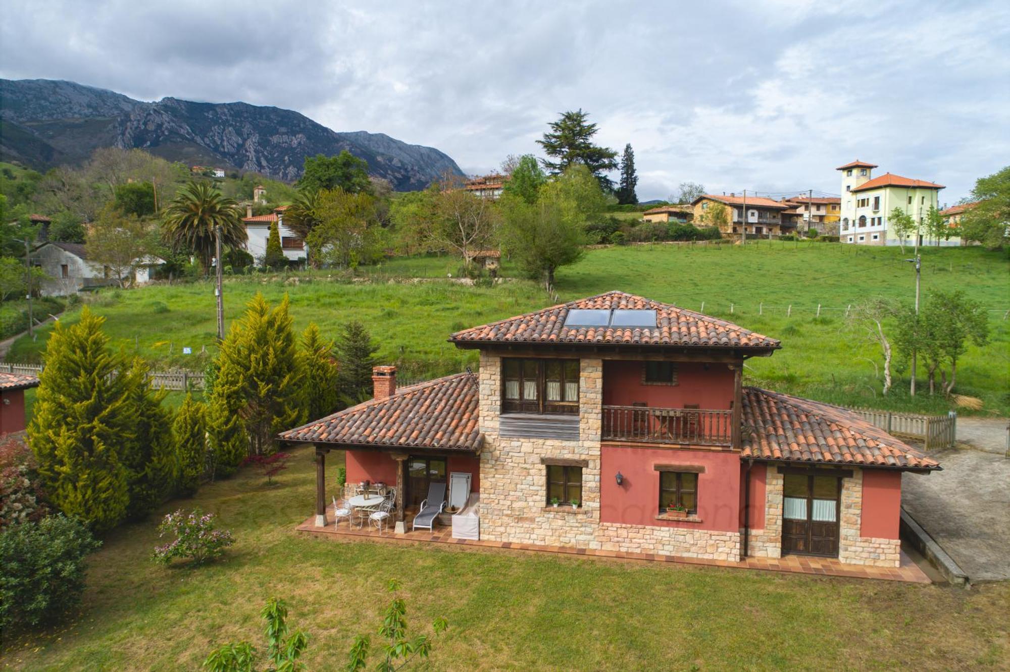 La Coqueta Del Sueve Villa Arriondas Bagian luar foto