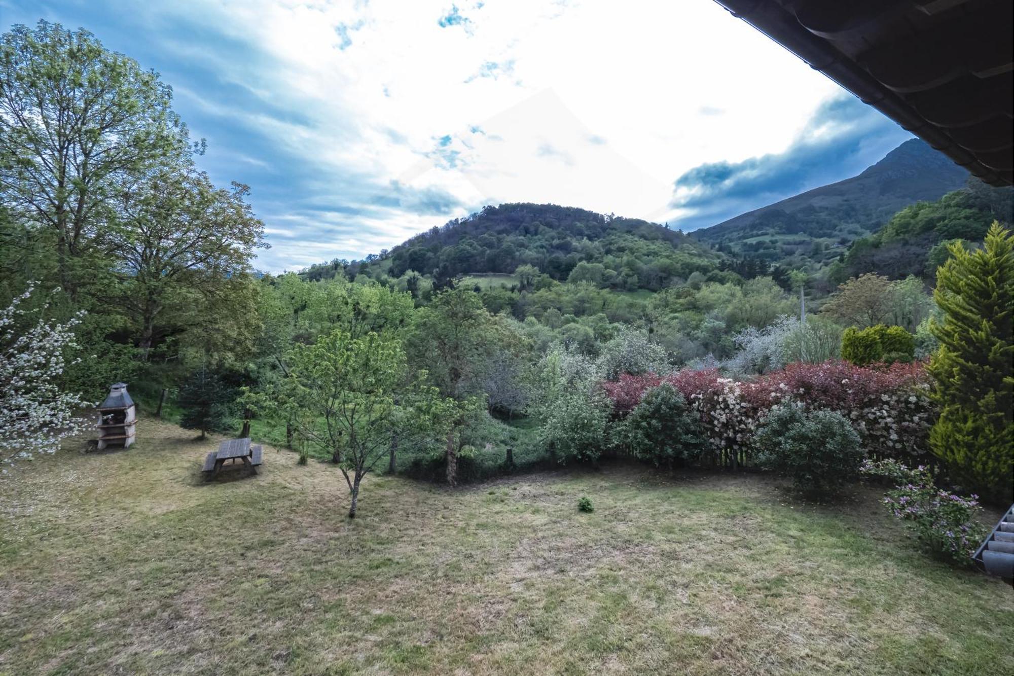 La Coqueta Del Sueve Villa Arriondas Bagian luar foto